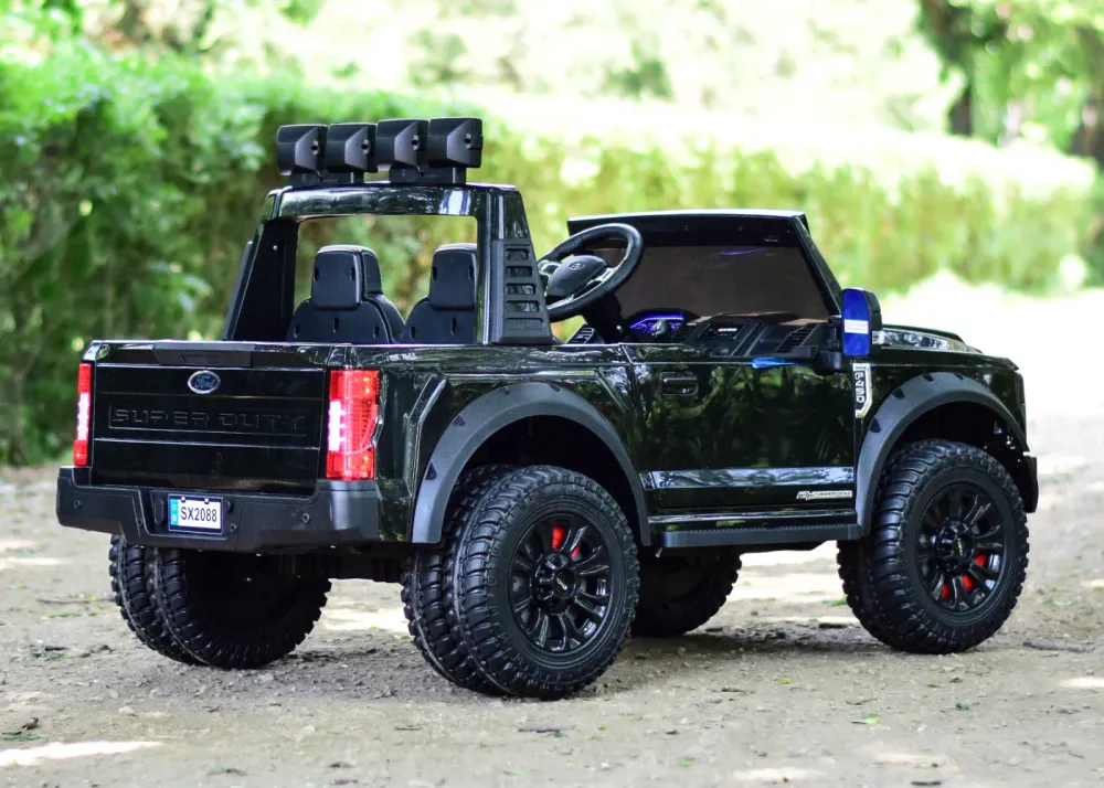 Ford Super Duty F450 elbil 24V med to seter 3-8 år