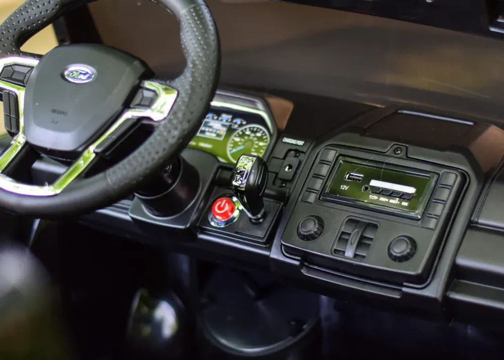 Ford Super Duty F450 elbil 24V med to seter 3-8 år